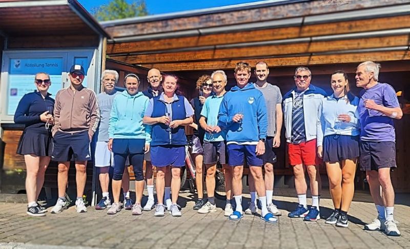 Tennisplatz offizielle Eröffnung am 25. April 2026