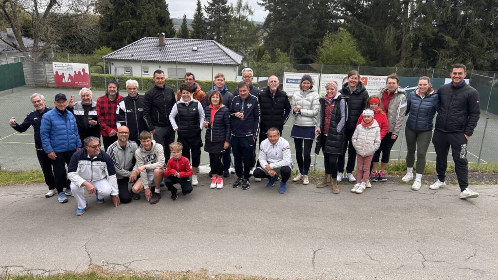 Offizielle Saisoneröffnung der Plätze